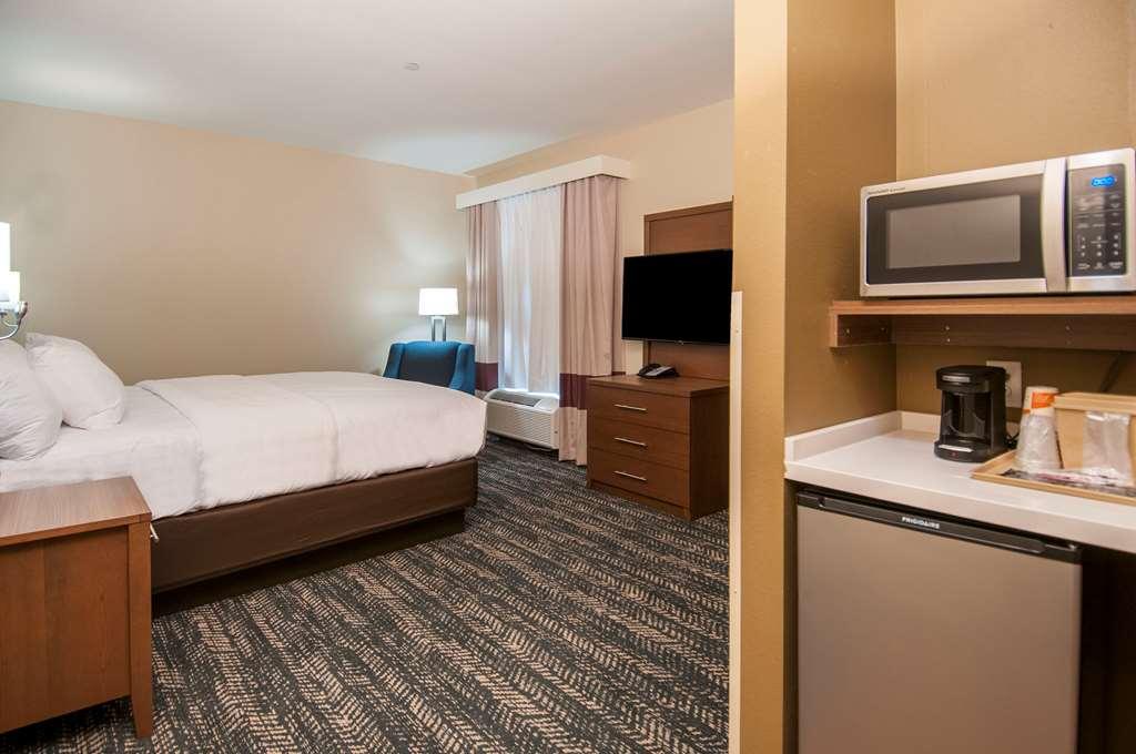 Comfort Inn & Suites Downtown Near University Tuscaloosa Room photo